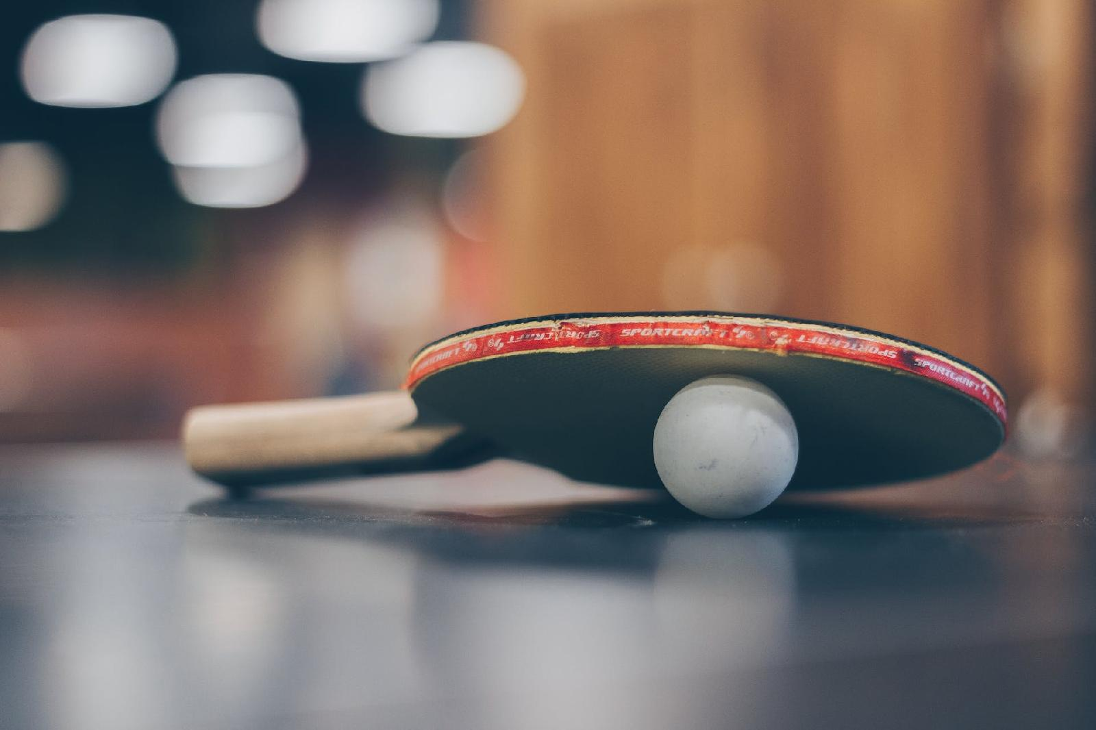 Maitriser les regles du service au ping-pong pour un jeu optimal